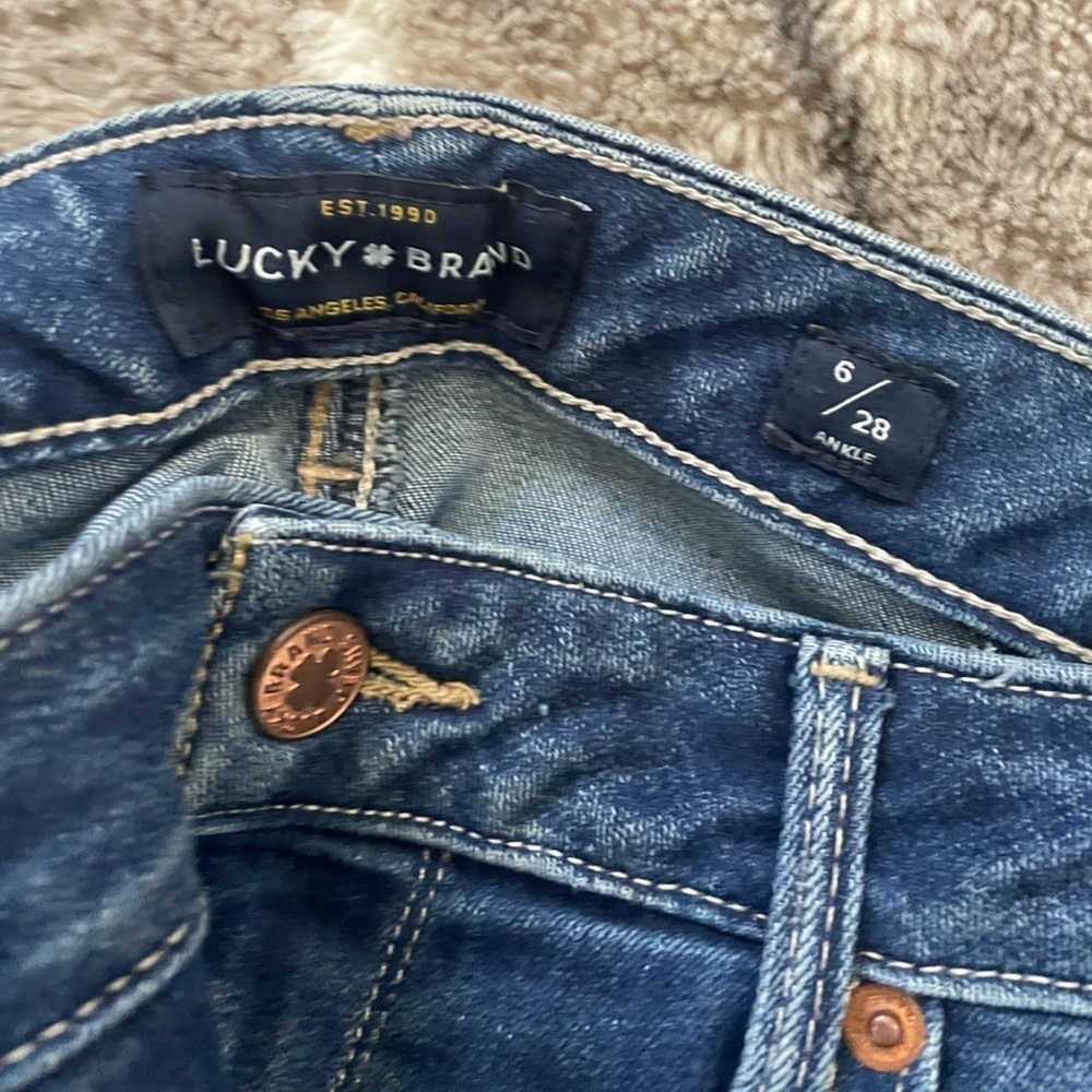 Lucky brand skinny jeans - Picture 4 of 7